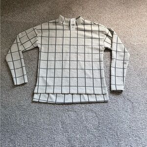 Suzy Shier Gray and Black Grid Turtleneck Sweater